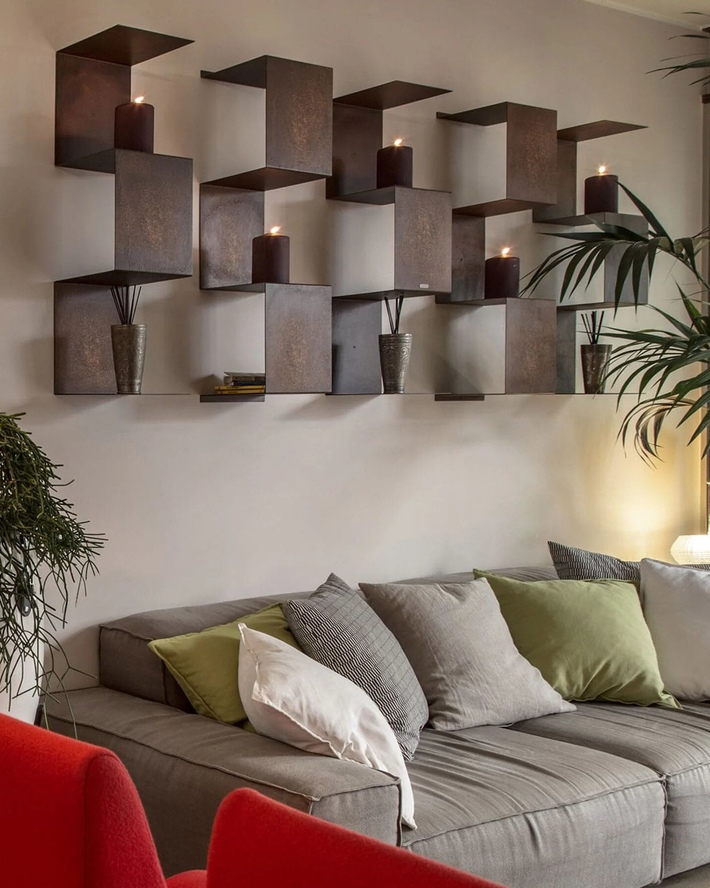 Книжный стеллаж